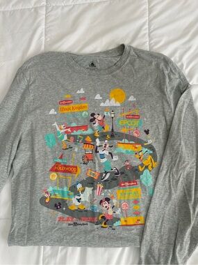 DisneyLand Gray Tag-Print Logo Longsleeve